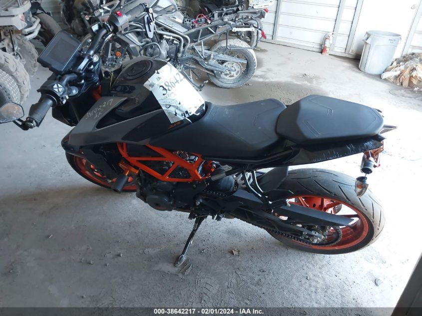 2022 KTM 390 DUKE MD2JPJ404NC251149