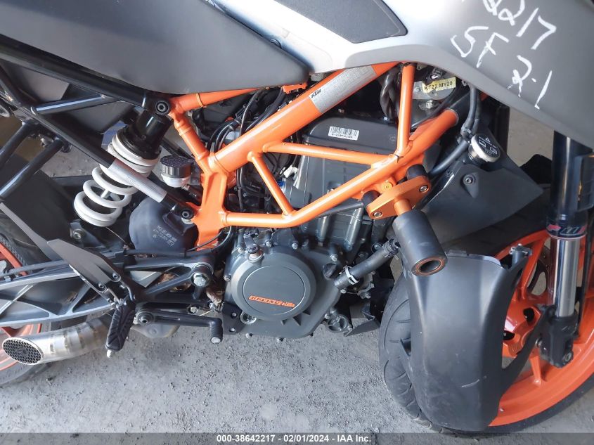 2022 KTM 390 DUKE MD2JPJ404NC251149