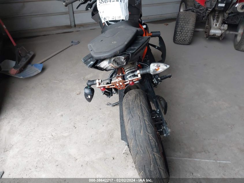 2022 KTM 390 DUKE MD2JPJ404NC251149