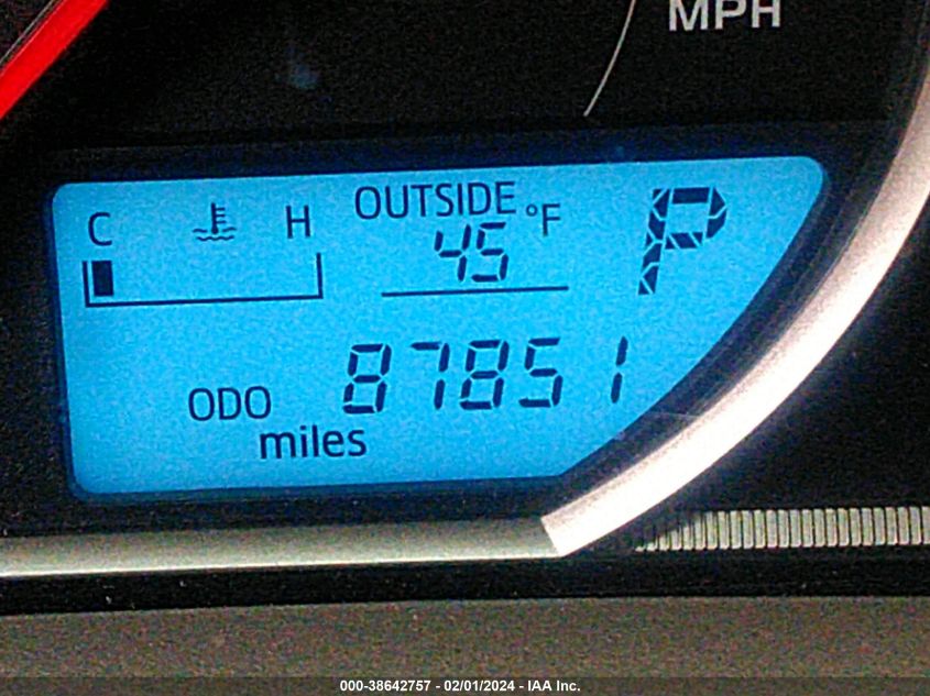2013 TOYOTA RAV4 LE - JTMBFREV5DD021439