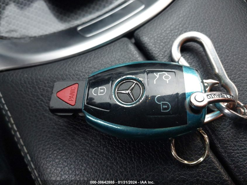 2017 MERCEDES-BENZ C 300 4MATIC/LUXURY 4MATIC/SPORT 4MATIC - 55SWF4KB5HU215237