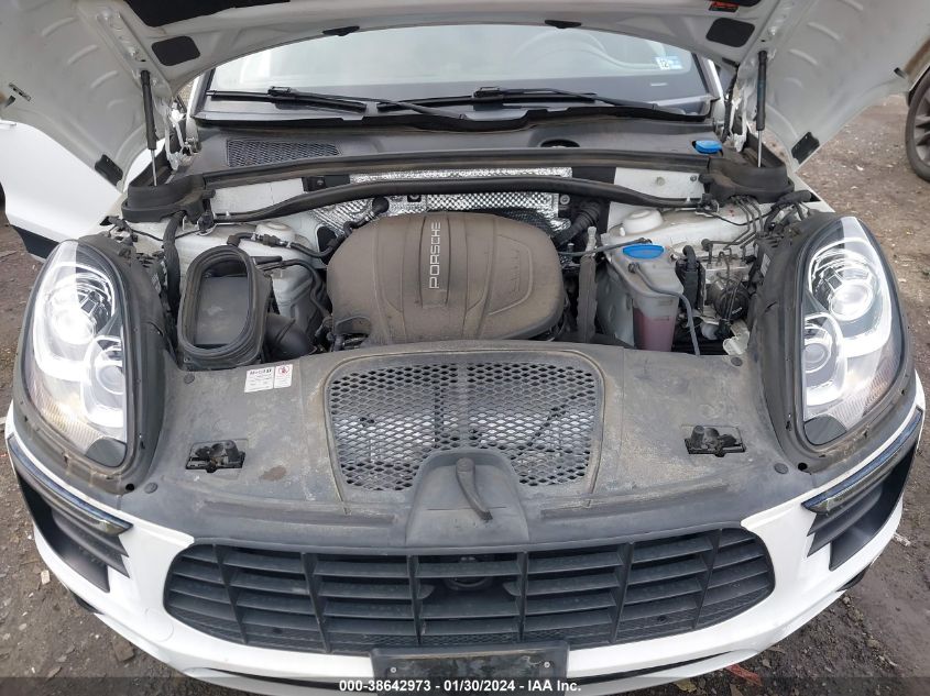 2018 PORSCHE MACAN SPORT EDITION - WP1AA2A59JLB18649