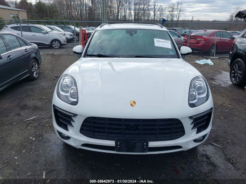 2018 PORSCHE MACAN SPORT EDITION - WP1AA2A59JLB18649