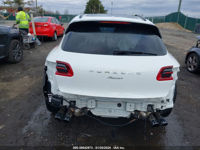 2018 PORSCHE MACAN SPORT EDITION - WP1AA2A59JLB18649