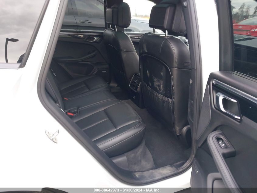 2018 PORSCHE MACAN SPORT EDITION - WP1AA2A59JLB18649