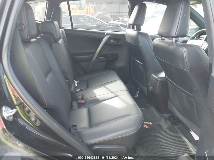 2018 TOYOTA RAV4 SE - 2T3NFREVXJW452791