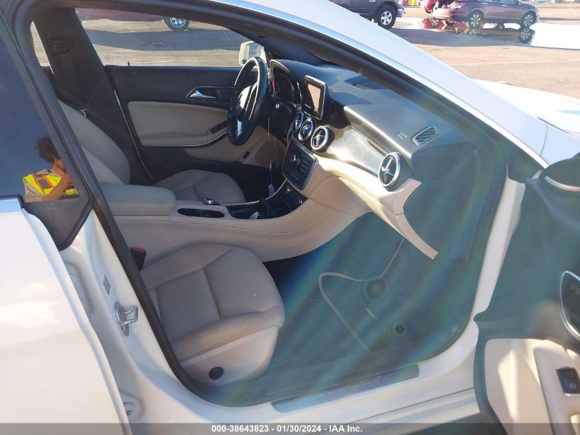 2014 MERCEDES-BENZ CLA 250 WDDSJ4EB4EN051038