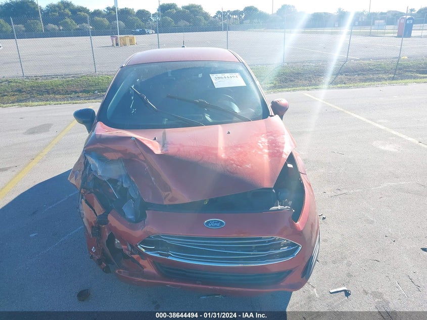 VIN 3FADP4BJ5JM139846 2018 FORD FIESTA SE