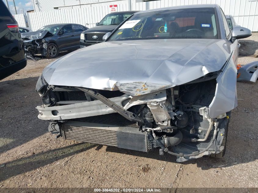 2017 AUDI A4 PREMIUM - WAUANAF48HN032096