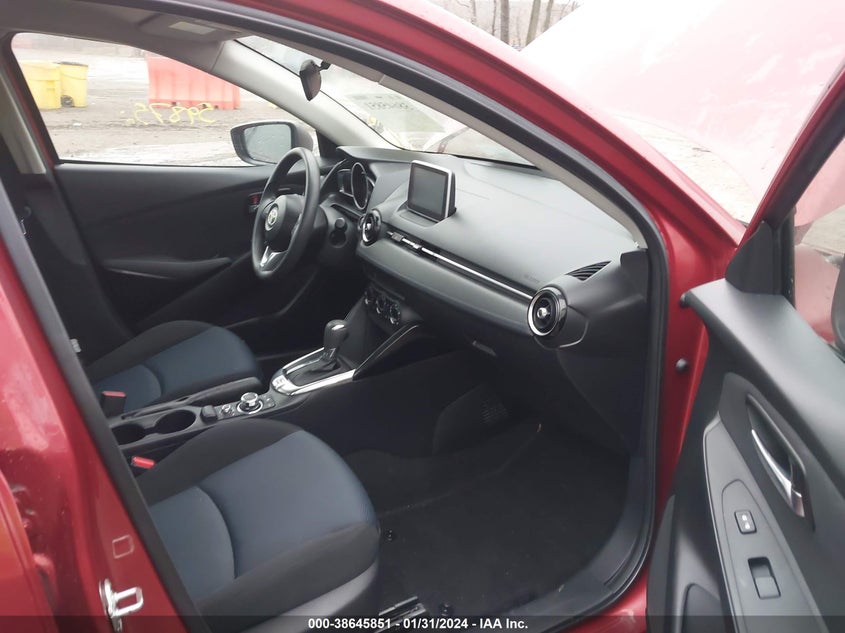 VIN 3MYDLBYV5HY168806 2017 TOYOTA YARIS IA