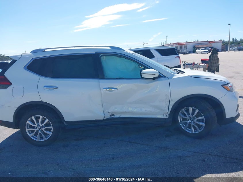 VIN KNMAT2MTXHP543662 2017 NISSAN ROGUE SV
