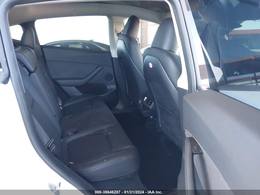 VIN 7SAYGDEE2PF939546 2023 TESLA MODEL Y