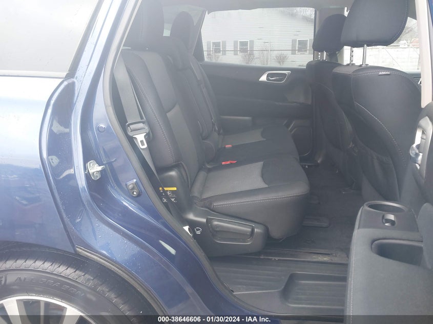 VIN 5N1DR2MM8HC910520 2017 NISSAN PATHFINDER SV