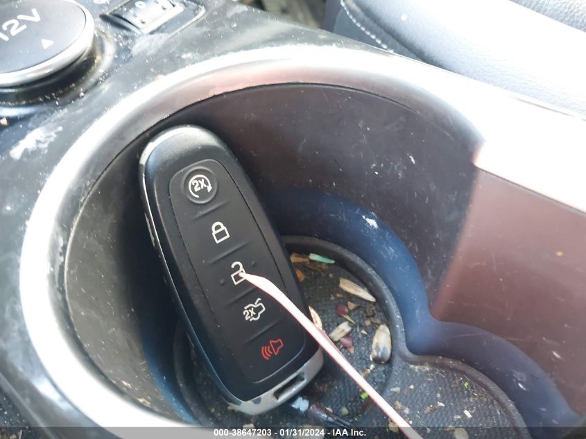 2016 FORD ESCAPE TITANIUM - 1FMCU0J99GUC90963