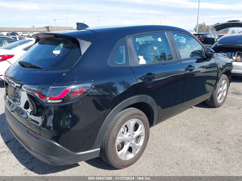 VIN 3CZRZ1H36PM740266 2023 HONDA HR-V 2WD LX
