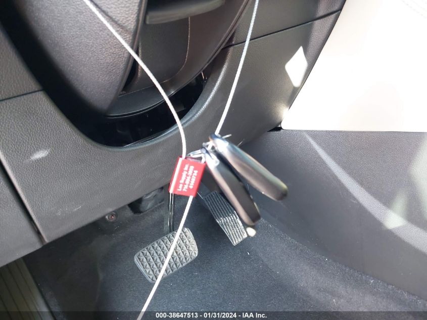 2019 BUICK ENVISION FWD ESSENCE - LRBFXCSA0KD058438