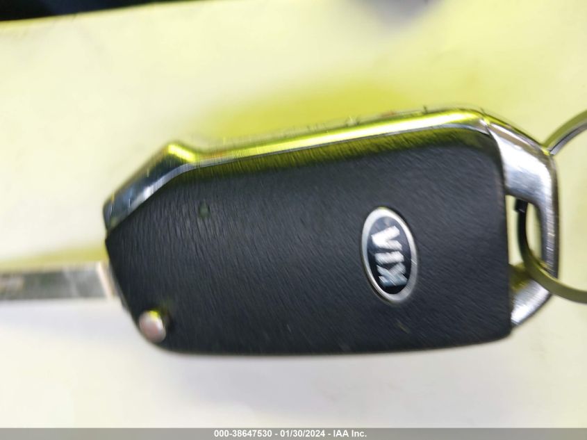 2020 KIA SOUL LX - KNDJ23AU6L7120382