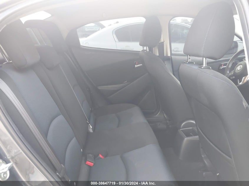 VIN 3MYDLBYV6HY190085 2017 TOYOTA YARIS IA