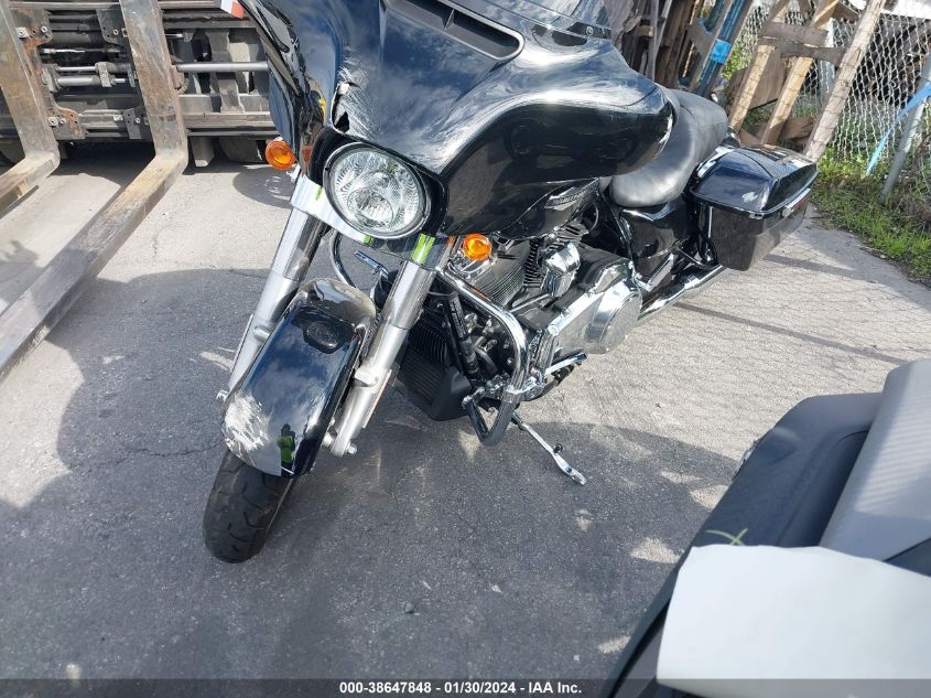 2023 HARLEY-DAVIDSON FLHX - 1HD1KBC2XPB624523