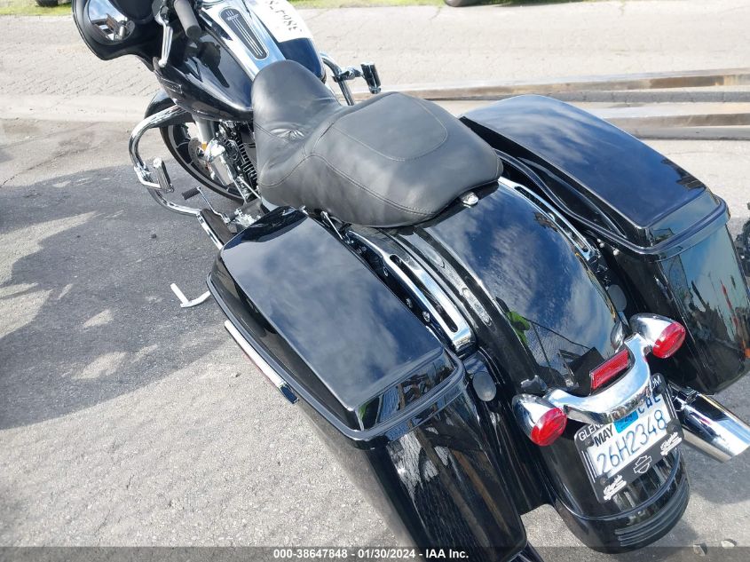 2023 HARLEY-DAVIDSON FLHX - 1HD1KBC2XPB624523