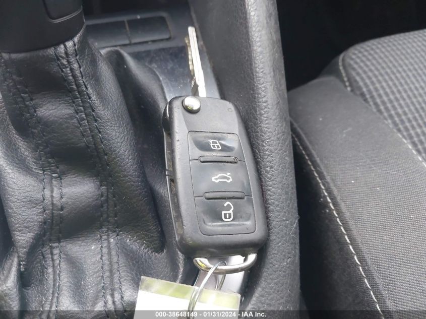 2013 VOLKSWAGEN GOLF - WVWDB7AJ0DW121819