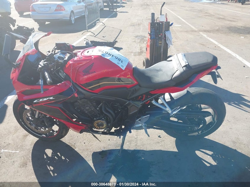 VIN MLHRH0150P5400029 2023 HONDA CBR650 RA