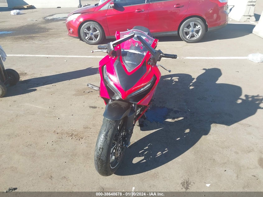 VIN MLHRH0150P5400029 2023 HONDA CBR650 RA
