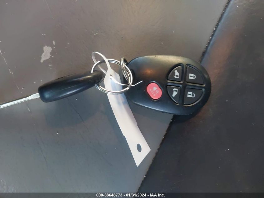 2017 TOYOTA SIENNA LE - 5TDKZ3DC1HS781835