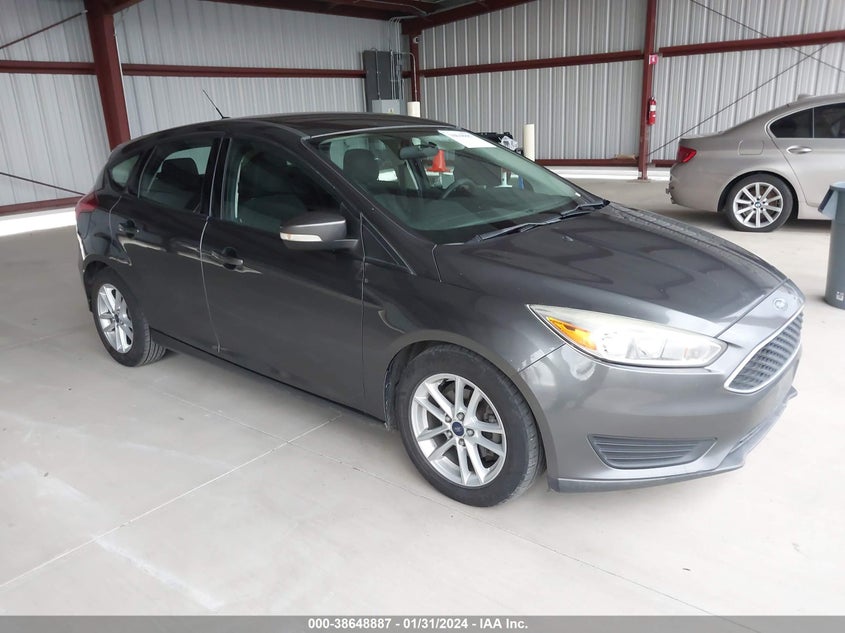 FORD FOCUS SE 2017