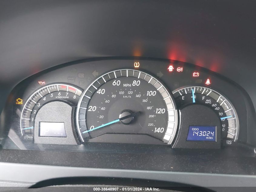 2014 TOYOTA CAMRY SE - 4T1BF1FK1EU370911