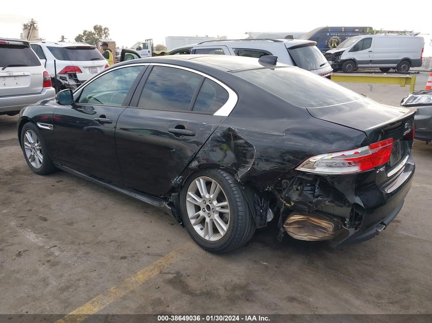 VIN SAJAJ4FX9JCP20587 2018 JAGUAR XE 25T PREMIUM