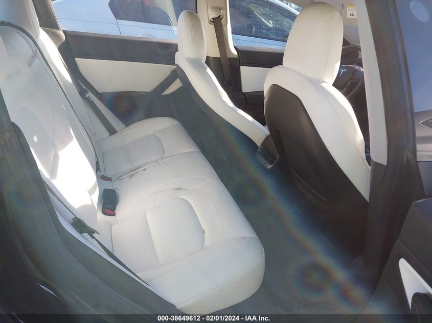 VIN 5YJ3E1EB6JF070054 2018 TESLA MODEL 3