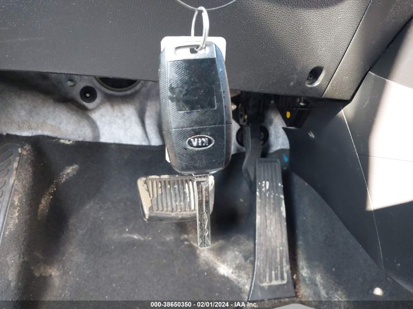 2014 KIA SOUL - KNDJN2A21E7002257