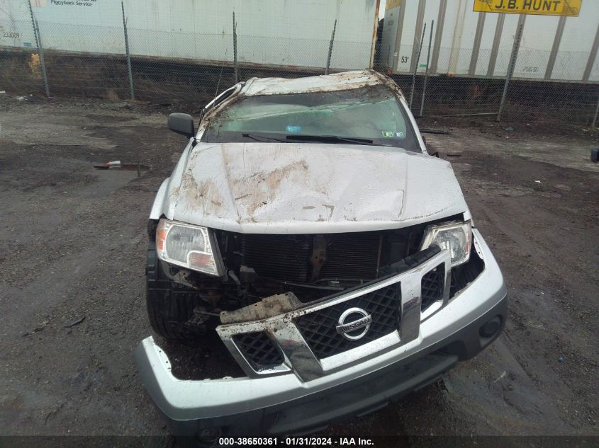 2014 NISSAN FRONTIER SV/PRO-4X - 1N6AD0CW3EN721395
