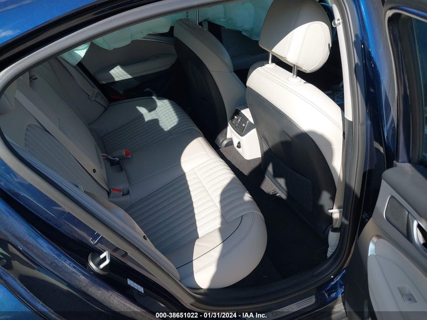 VIN KMTG54LE1KU030619 2019 GENESIS G70 3.3T ADVANCED