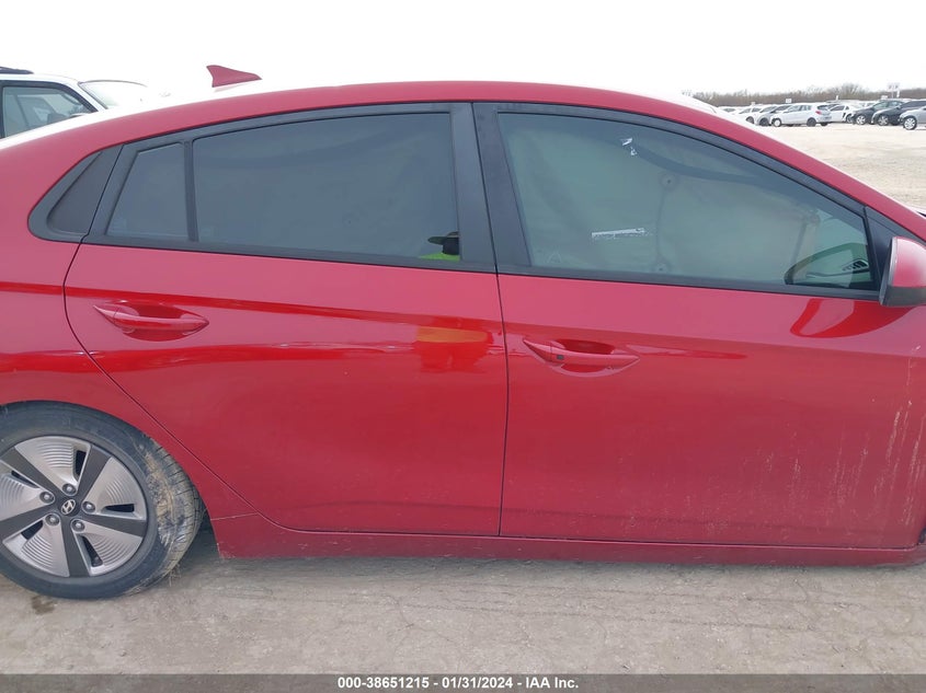 VIN KMHC65LC1KU162533 2019 HYUNDAI IONIQ HYBRID BLUE