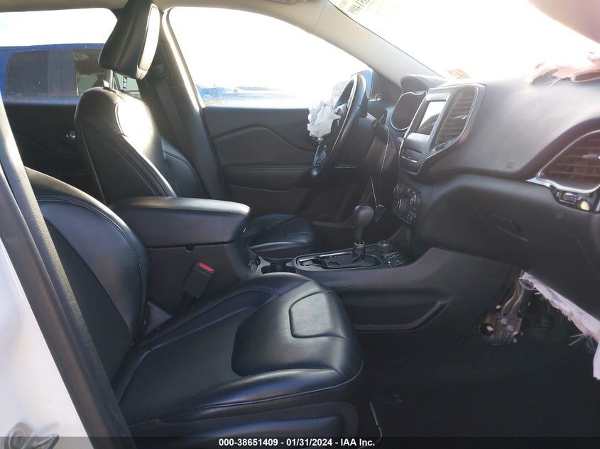 VIN 1C4PJMLX5KD336377 2019 JEEP CHEROKEE ALTITUDE 4X4