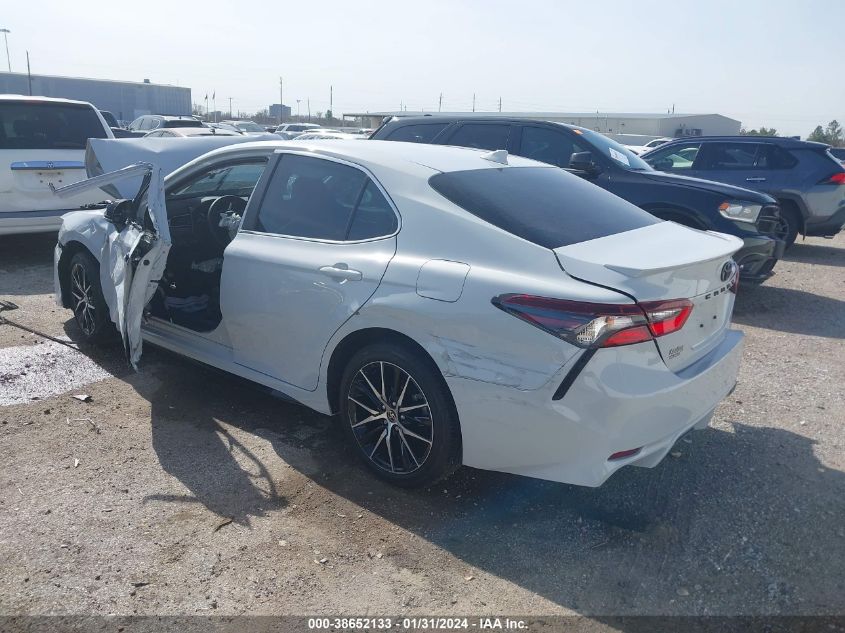 2024 TOYOTA CAMRY SE NIGHT SHADE/SE - 4T1G11AKXRU213797