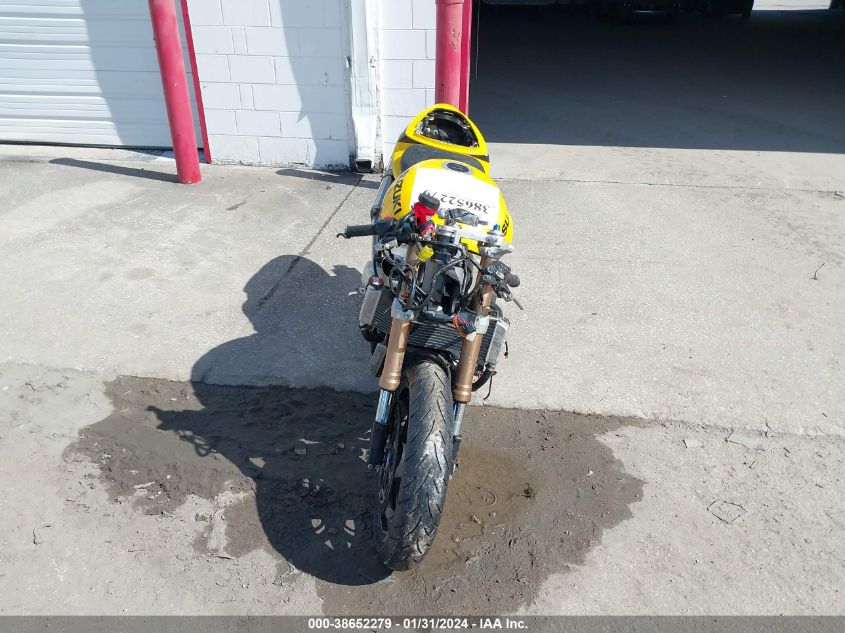2003 SUZUKI TL1000 R - JS1VT52A132100577
