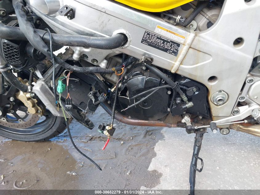 2003 SUZUKI TL1000 R - JS1VT52A132100577