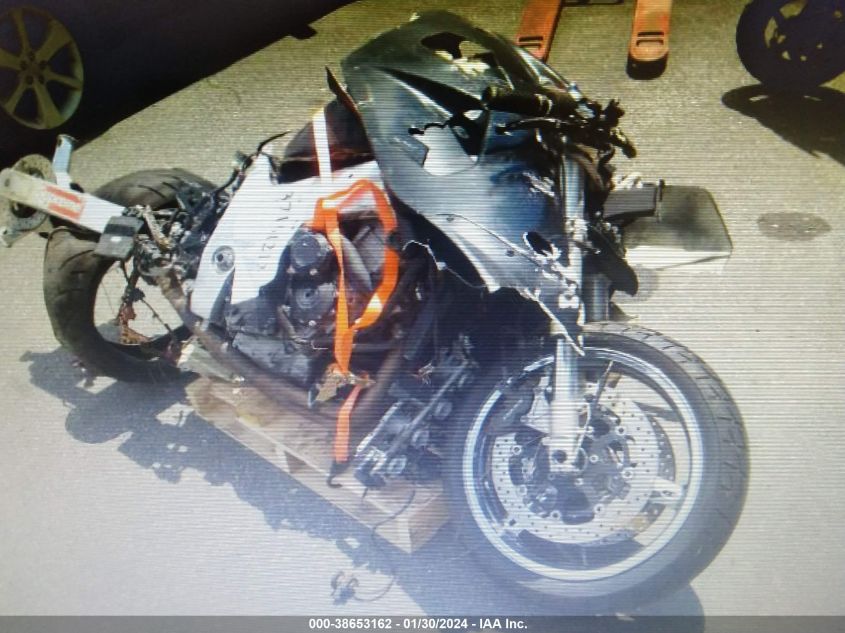 2003 SUZUKI GSX-R750 - JS1GR7HA232100355