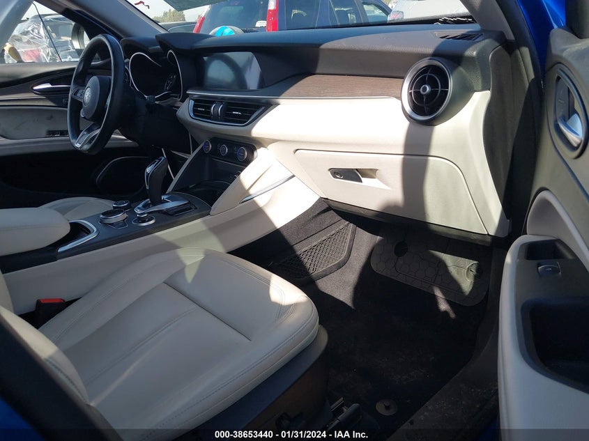 VIN 0ZASPAKBN5L7C7537 2020 ALFA ROMEO STELVIO TI