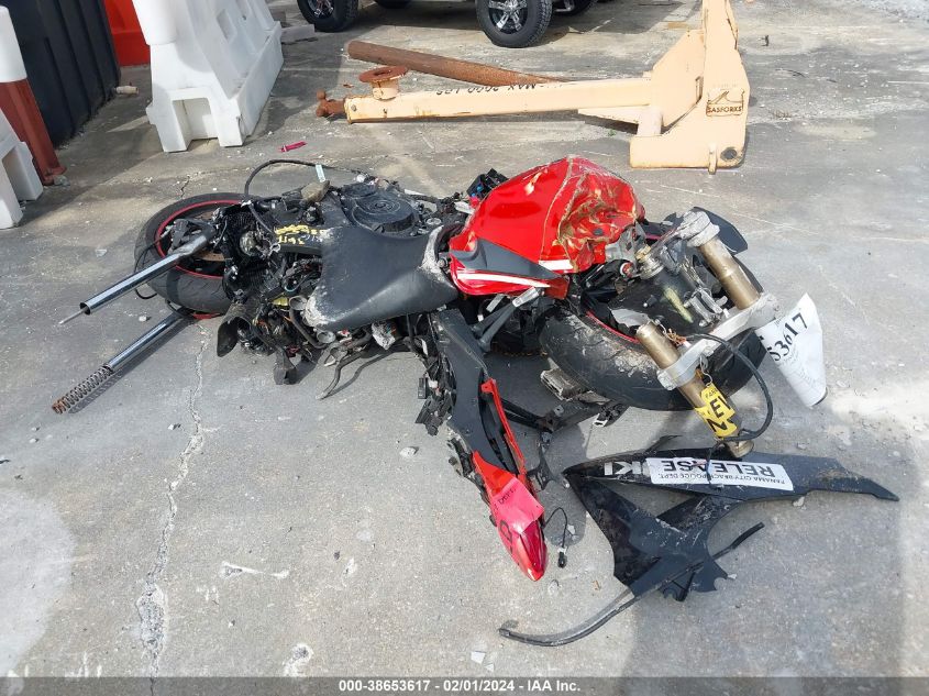 2009 SUZUKI GSX-R600 - JS1GN7EA492101452