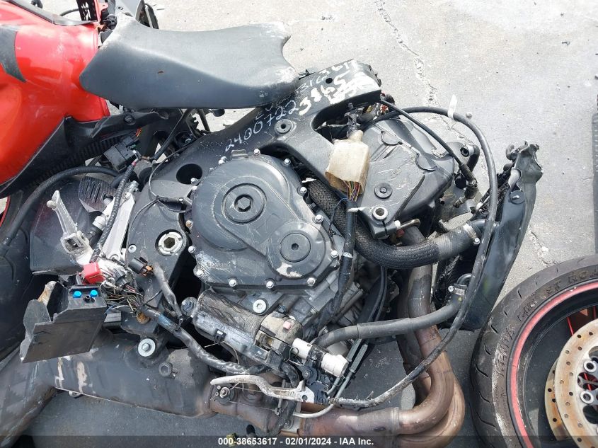 2009 SUZUKI GSX-R600 - JS1GN7EA492101452