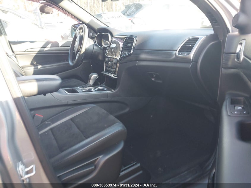 VIN 1C4RJEAG0KC798708 2019 JEEP GRAND CHEROKEE ALTITUDE 4X2