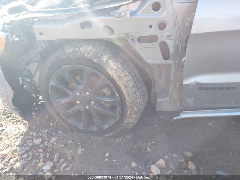 VIN 1C4RJEAG0KC798708 2019 JEEP GRAND CHEROKEE ALTITUDE 4X2