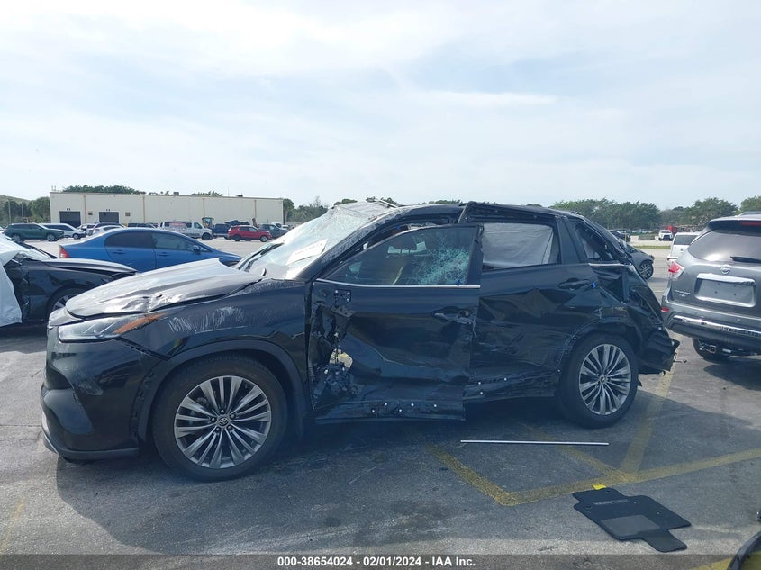 VIN 5TDFZRAH6MS036030 2021 TOYOTA HIGHLANDER PLATINUM
