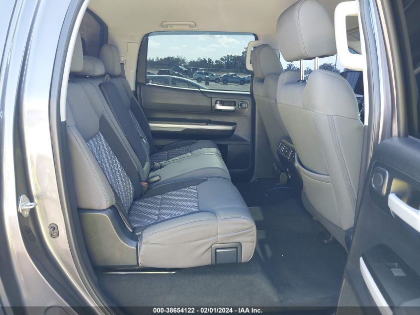 2018 TOYOTA TUNDRA SR5 5.7L V8 - 5TFDW5F14JX712355