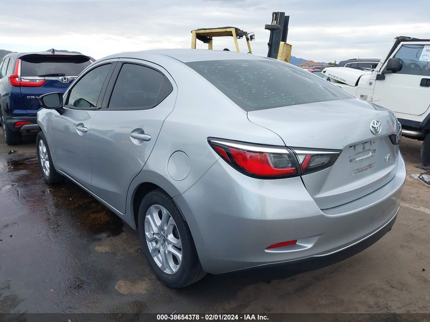 VIN 3MYDLBYV3JY314870 2018 TOYOTA YARIS IA