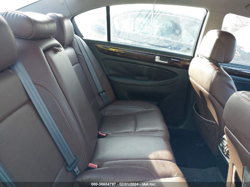 2013 HYUNDAI GENESIS 3.8 - KMHGC4DD2DU221460